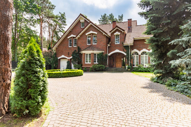 Best Local Driveway Pavers  in Farmingville, NY